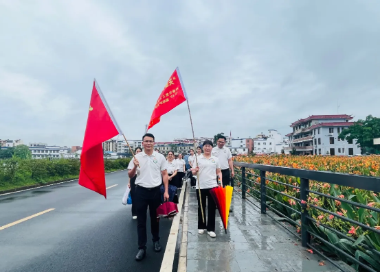 51260cd8882644d2988600e1cda13a8b_IMG_283