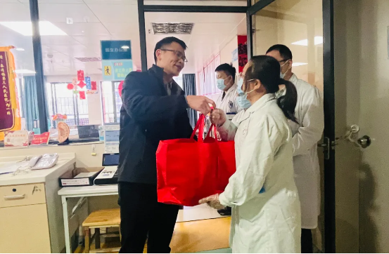 cc9f790e1d8546d4aa689c89a5c9f8c5_IMG_259