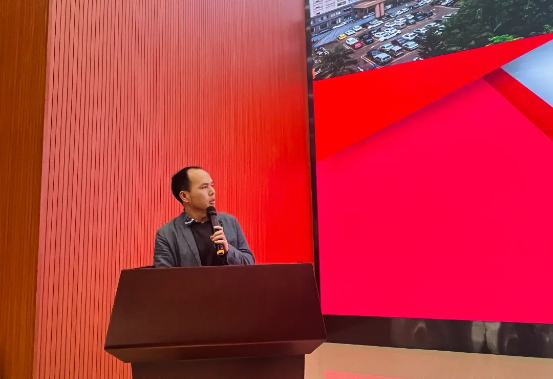 b8866920217544a69479ae0db8d26353_IMG_265