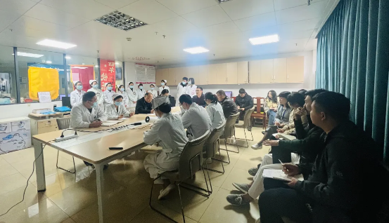 342f1bb7b4e14903bf07e91fdbf2dfc9_IMG_257