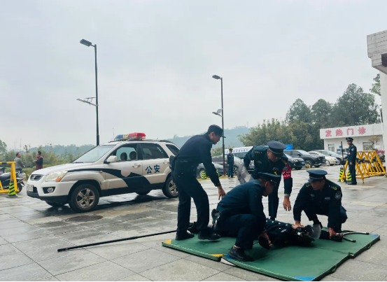 23884629d4384d14af0bd81376334ef5_IMG_260