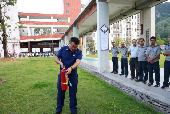 28a03af34e8144a49f74215bc336d911_IMG_269