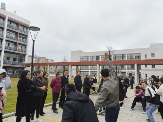 f975e125f7f943ddaa902e14459a93a2_IMG_277