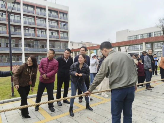 cc99bdf6cd044762a6086a2367f10b0b_IMG_280